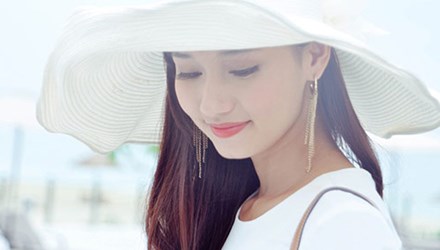Áo cưới, hoa hồng và anh