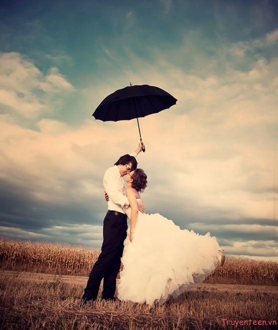 Hãy để em nắm lấy tay anh